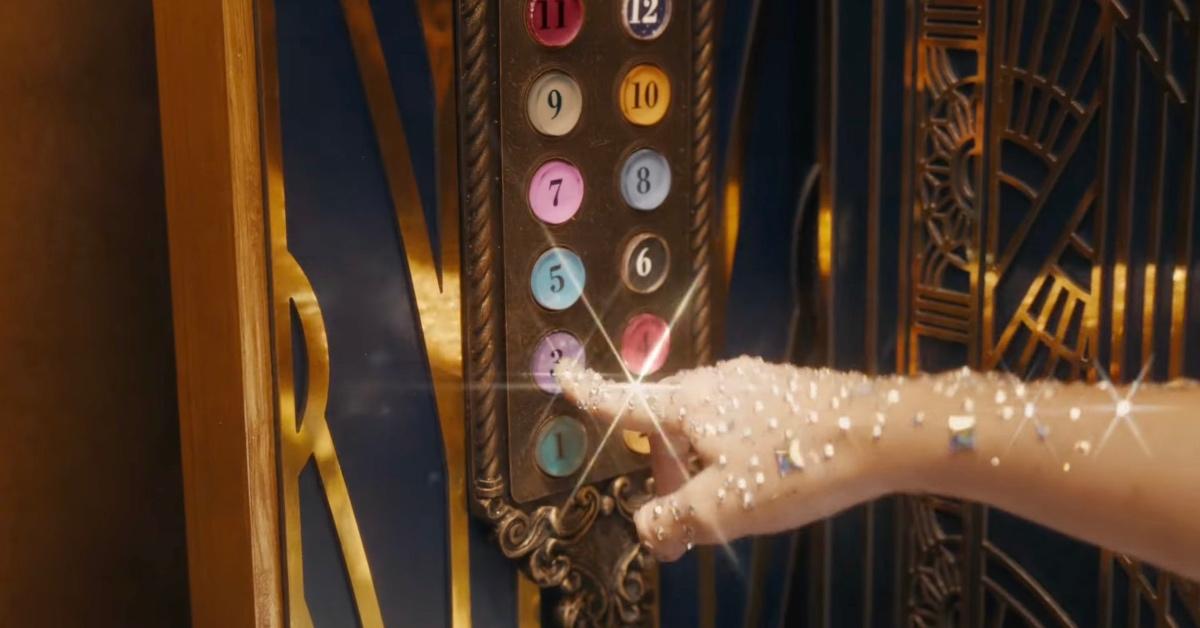 Il misterioso ascensore di Taylor Swift nel "Ingioiellato" video musicale.