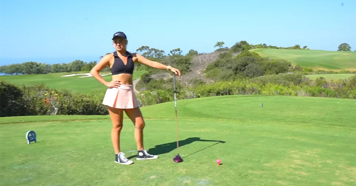 Katie Sigmond in un campo da golf