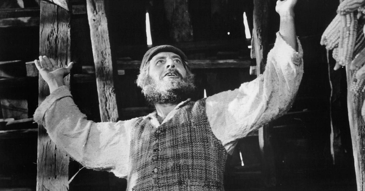 Topol como Tevye em 'Violinista no Telhado'