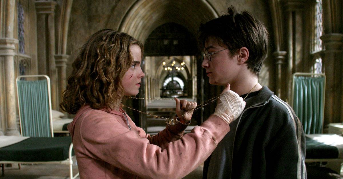 Hermione과 Harry는 'Prisoner of Azkaban'에서 타임 터너를 사용합니다.