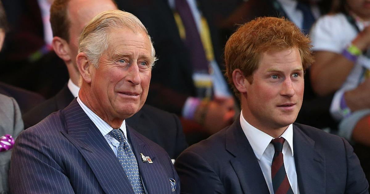 2014 年 9 月 10 日、イギリスのロンドンで開催されたインビクタス ゲームの開会式でのチャールズ皇太子とハリー王子。