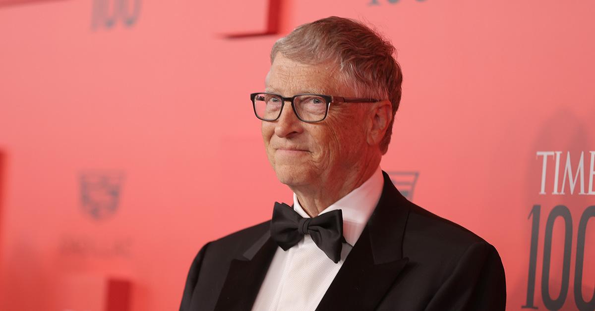 Bill Gates no evento do tapete vermelho Time 100 em 2022. 
