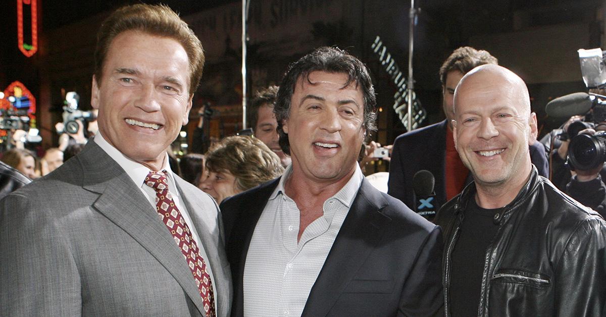 Arnold Schwarzenegger, Sylvester Stallone og Bruce Willis på den røde løber. 