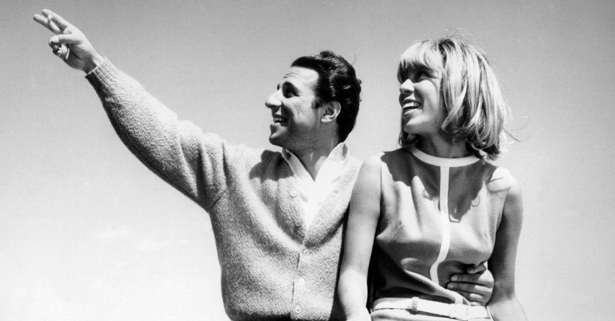 Barry Mann e Cynthia Weil posano per un ritratto nel 1965