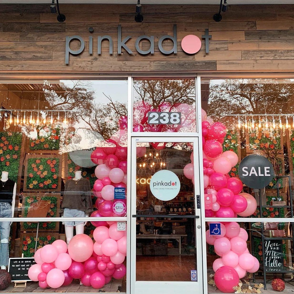 Boutique Pinkadot a Davis, California.