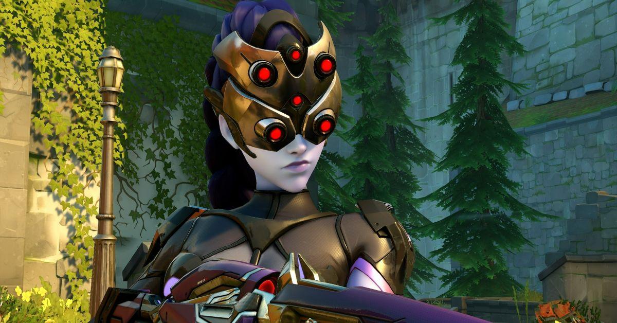Un'inquadratura ravvicinata di Widowmaker che indossa gli occhiali in Overwatch 2.