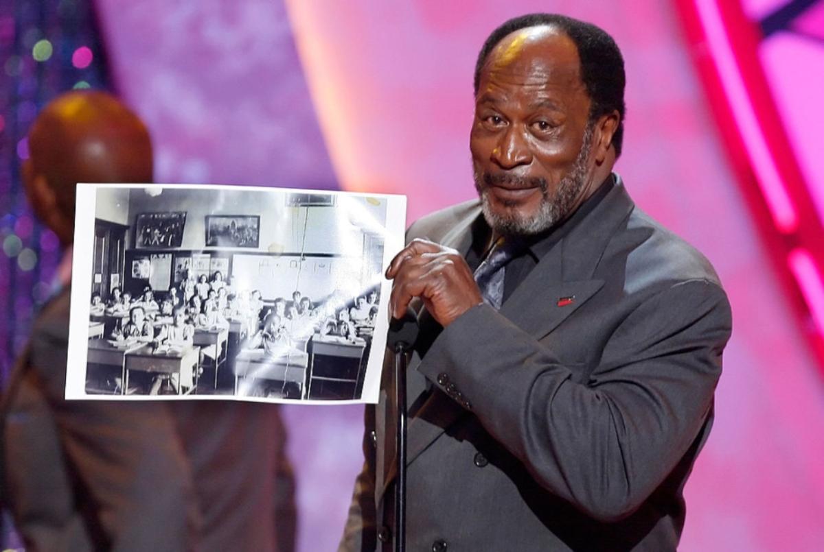 John Amos nimmt den Jubiläumspreis für „Roots“ während der 5. jährlichen TV Land Awards entgegen