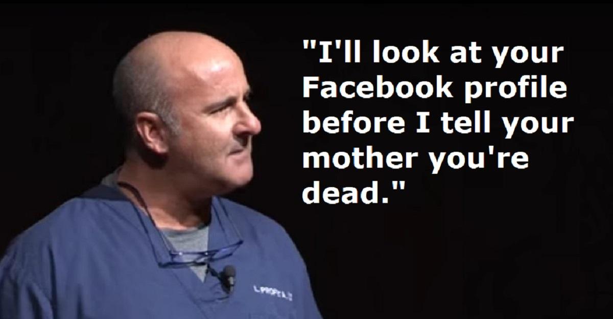 Il dottore spiega perché controlla Facebook del paziente morto prima di avvisare i genitori