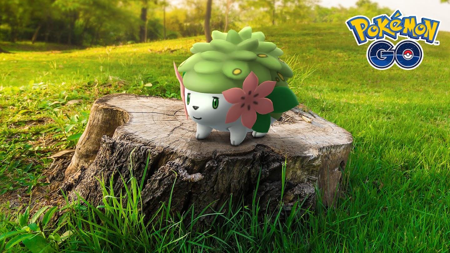 'Pokémon GO' Close de Shaymin em pé no toco de uma árvore.