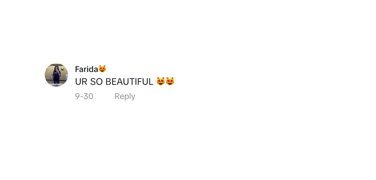 Um comentarista dizendo "TU ÉS TÃO BONITA" em resposta ao vídeo TikTok de Beca