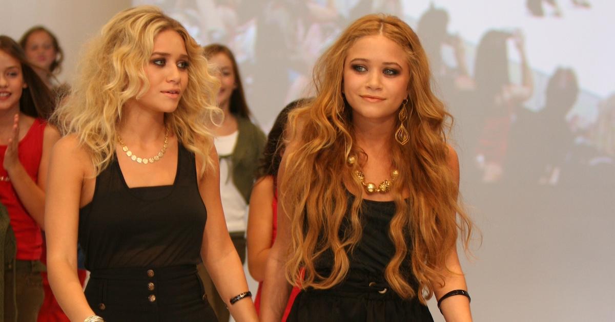 Mary-Kate와 Ashley Olsen의 Mary-Kate와 Ashley Olsen은 2006년 2월 19일에 새로운 의류 라인을 출시했습니다.