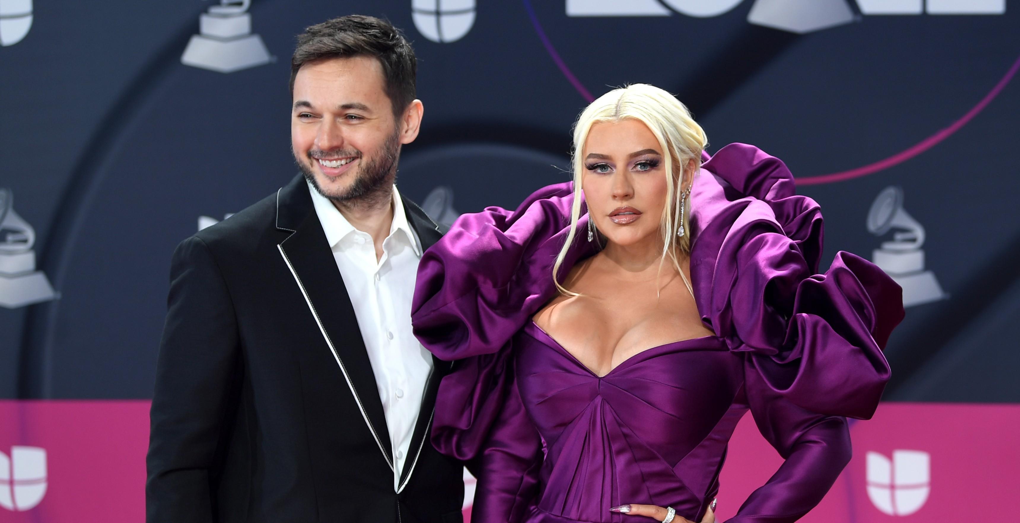 Matthew Rutler et Christina Aguilera assistent à la 23e édition des Latin Grammy Awards