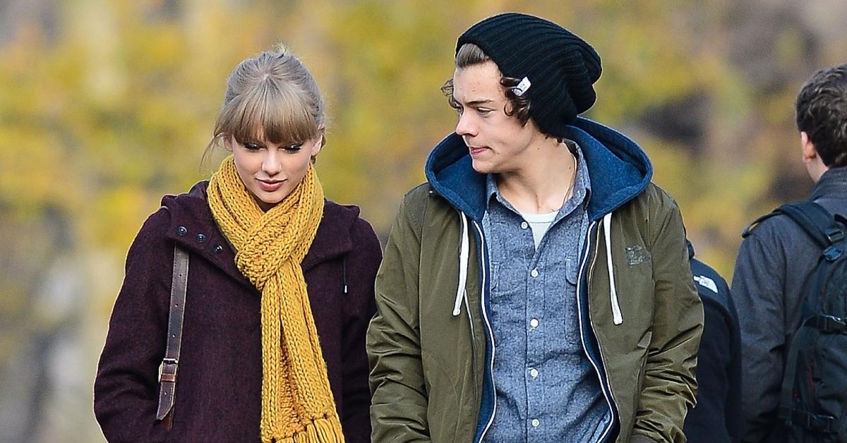 Taylor Swift og Harry Styles går sammen i Central Park i december 2012