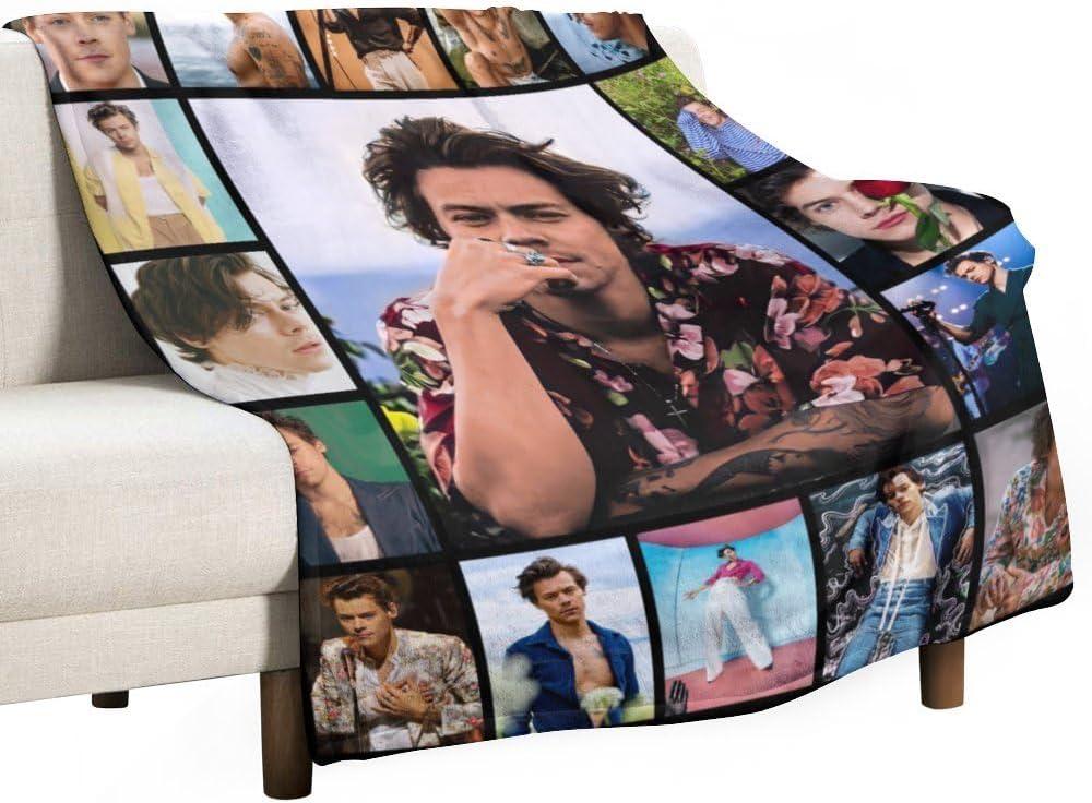 Ett collage av Harry Styles-foton på en filt