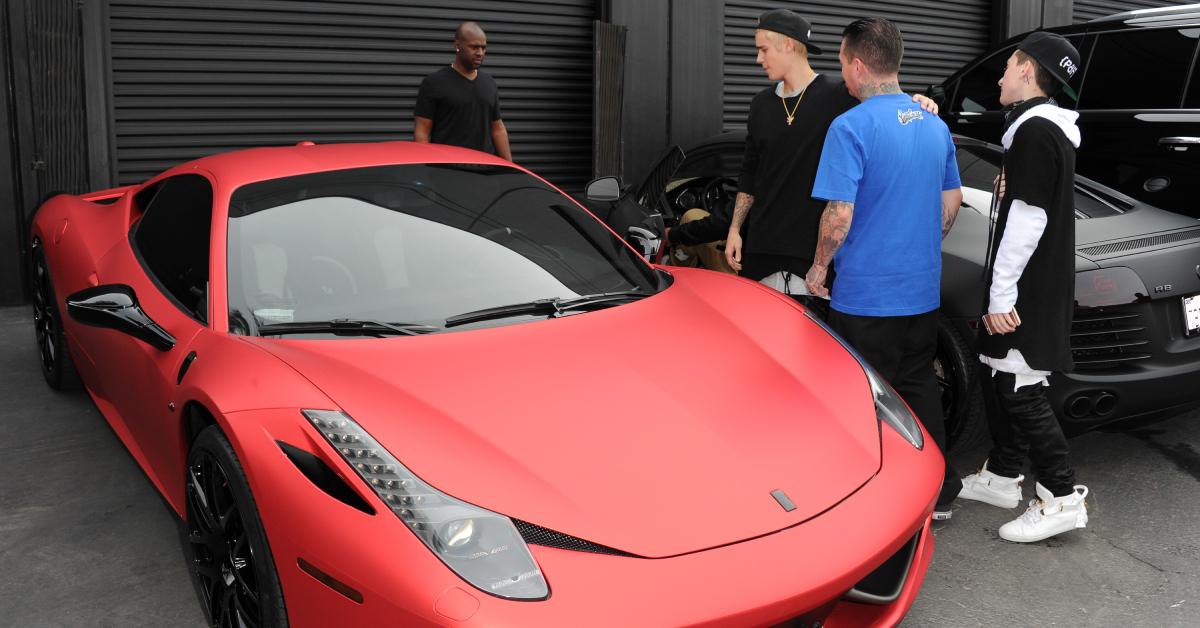 Justin Beiber und sein Ferrari im Jahr 2014
