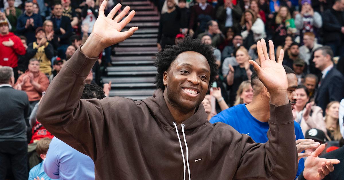 OG Anunoby #8 der New York Knicks während der Video-Hommage der Toronto Raptors an ihn in der Scotiabank Arena am 27. März 2024 