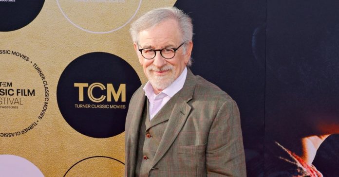 Steven Spielbergs föräldrar uppmuntrade honom att göra en film om sin familj
