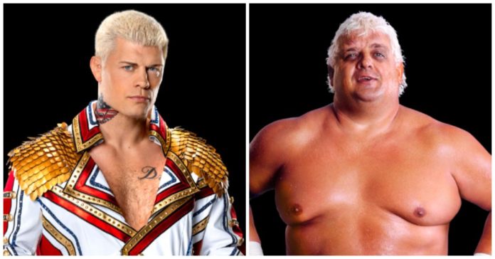 Dusty Rhodes é um importante ponto de discussão na rivalidade Cody Rhodes-Roman Reigns
