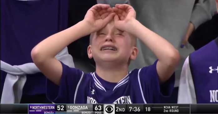 The Crying Northwestern Kid brugte i det væsentlige sin meme-status til at komme ind på college

