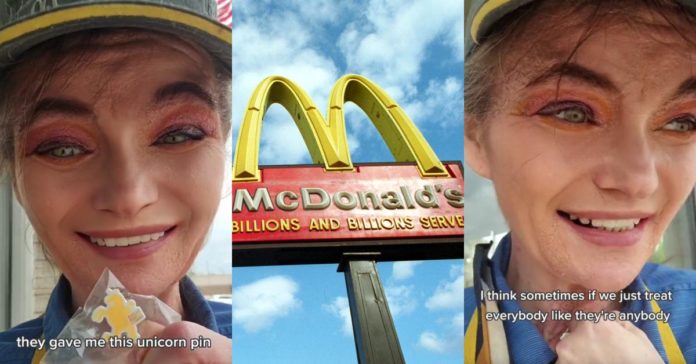 McDonald's Worker får Unicorn Pin for at gøre et godt stykke arbejde, andre siger, det burde have været en forhøjelse
