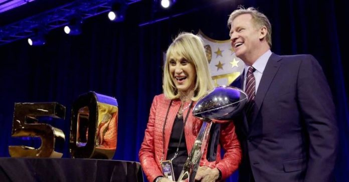Les joueurs de la NFL pleurent la perte de Norma Hunt, l'une des seules personnes à avoir assisté à chaque Super Bowl
