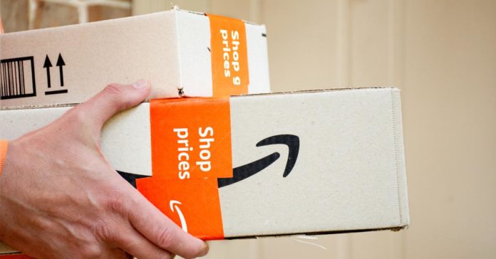 Le persone condividono i peggiori tentativi di Amazon "Nascondere" I loro pacchetti da Porch Pirates
