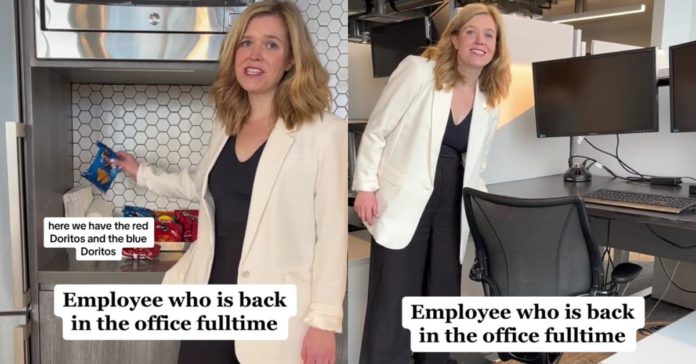 女人通过展示来嘲笑办公室文化 "津贴" 亲自返回工作岗位
