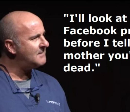 Lægen forklarer, hvorfor han tjekker død patients Facebook, før han underretter deres forældre
