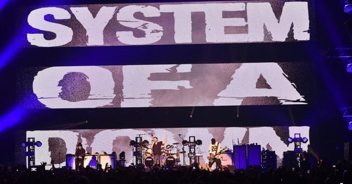 System of a Down foi banido do 'SNL' em 2005 por usar linguagem profana
