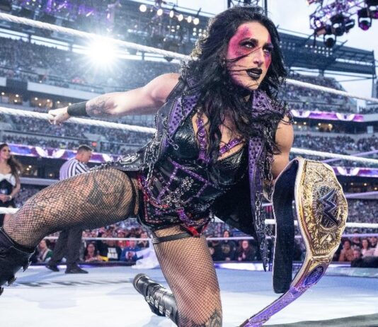 La star della WWE Rhea Ripley ha rinunciato al campionato mondiale femminile dopo un infortunio - Dettagli
