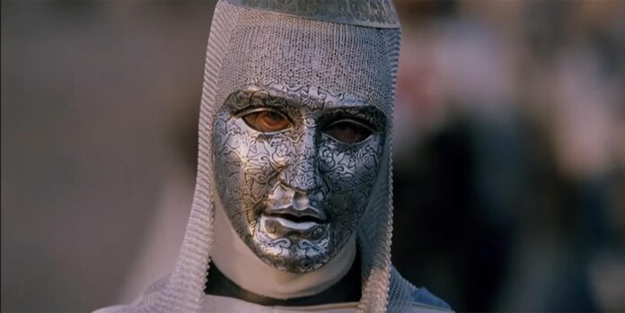 A máscara do rei Baldwin é um ponto de imprecisão histórica no 'Reino dos Céus' de 2005
