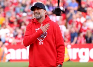 O técnico do Liverpool FC, Jürgen Klopp, deixou o clube no topo de seu jogo
