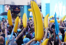 Fans von Manchester City FC lieben (aufblasbare) Bananen seit den 1980er Jahren
